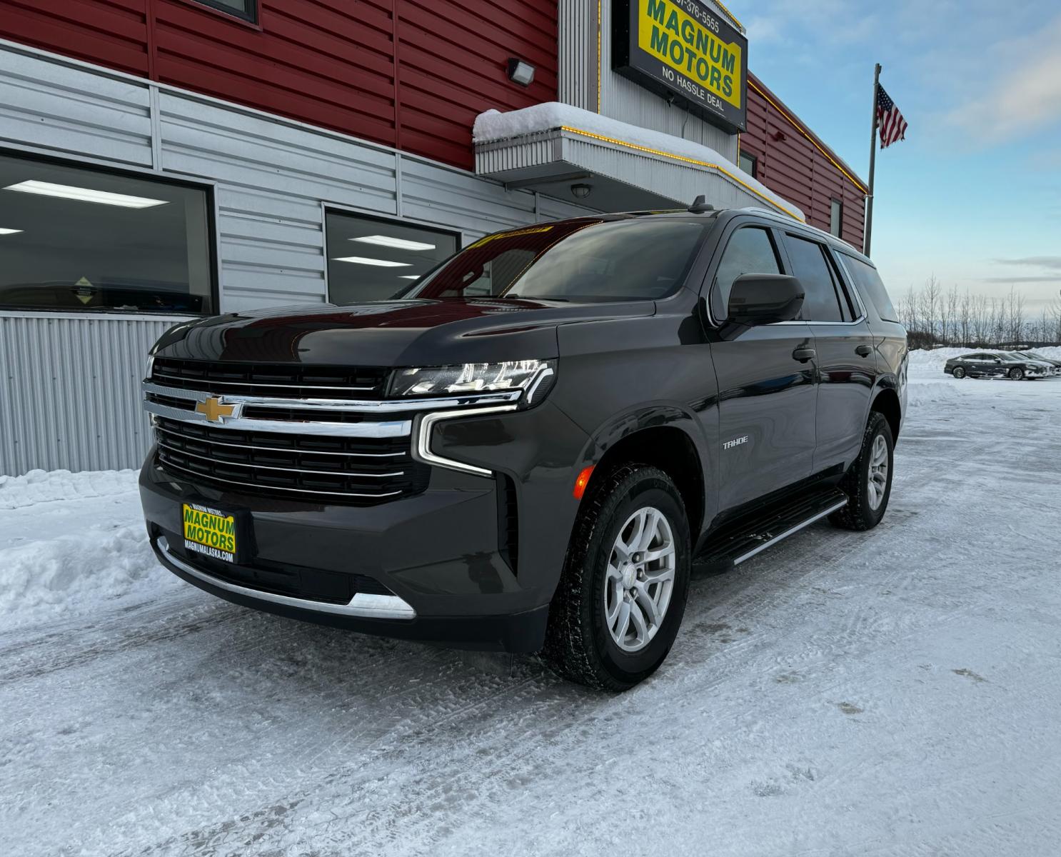 2021 Gray /Black Chevrolet Tahoe LT (1GNSKNKD0MR) with an 5.3L V8 Gasoline engine, located at 1960 Industrial Drive, Wasilla, 99654, (907) 376-5555, 61.573475, -149.400146 - Photo #0